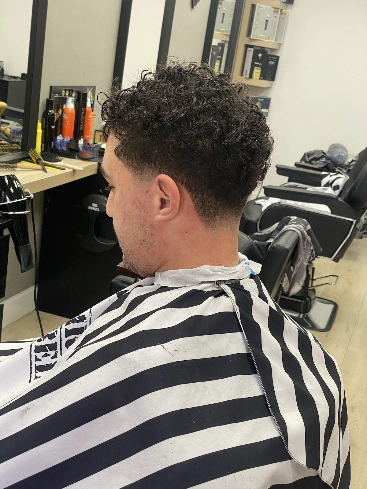 Omerbella Barber & Beauty💈